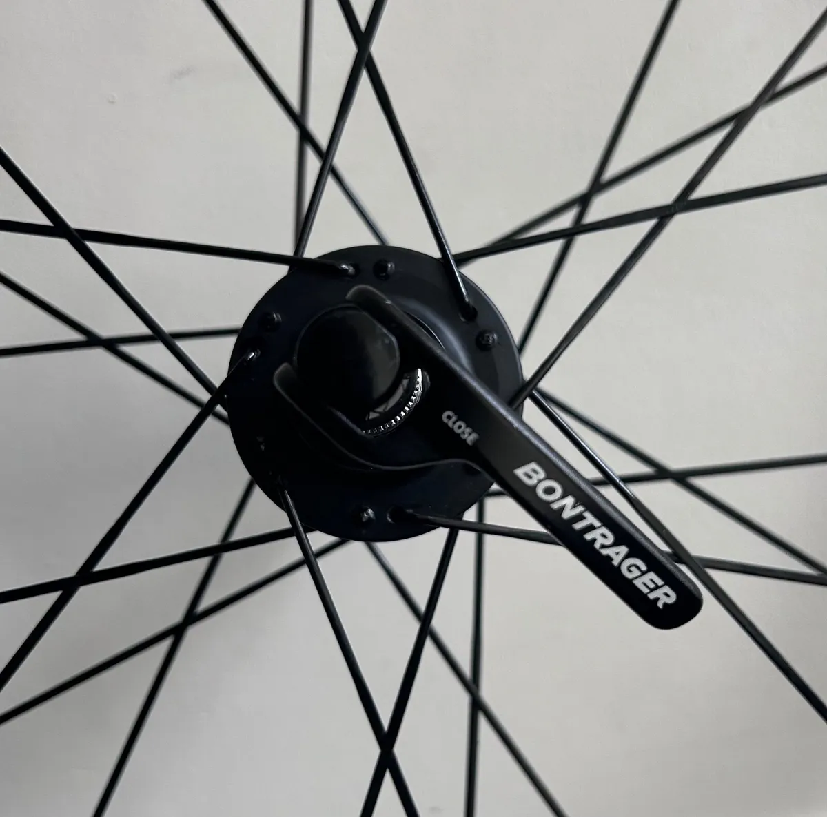 Bontrager Aeolus Comp 5  Clincher 50mm Aero Wheels - Image 4