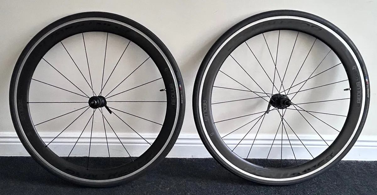 Bontrager Aeolus Comp 5  Clincher 50mm Aero Wheels - Image 1
