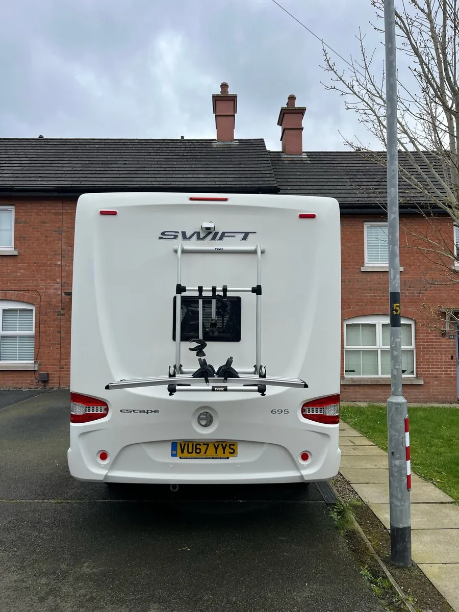 Swift escape 695 Motorhome - Image 3