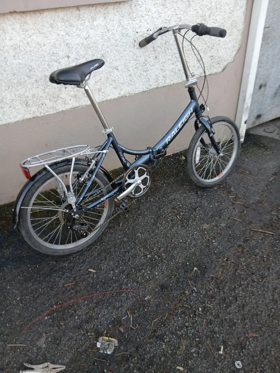 Raleigh folding bike working 100-percent - Image 1