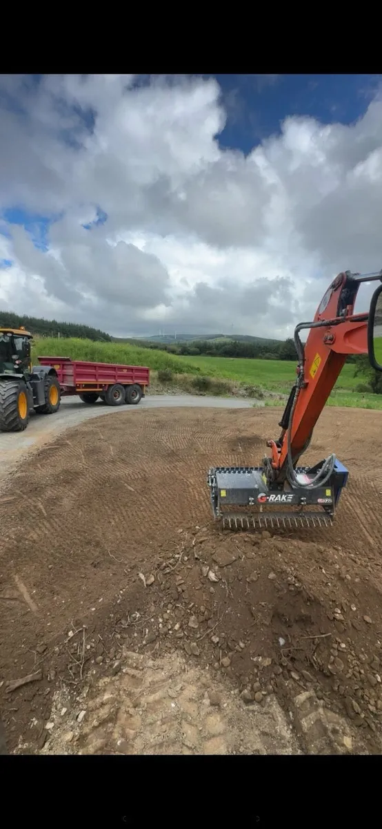 Excavator operator available - Image 4