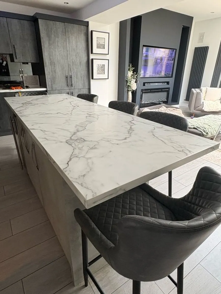 kitchen counter - Image 2