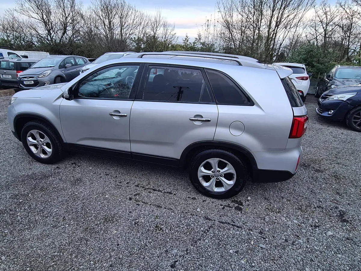 131 Kia Sorento 7 seater - Image 3