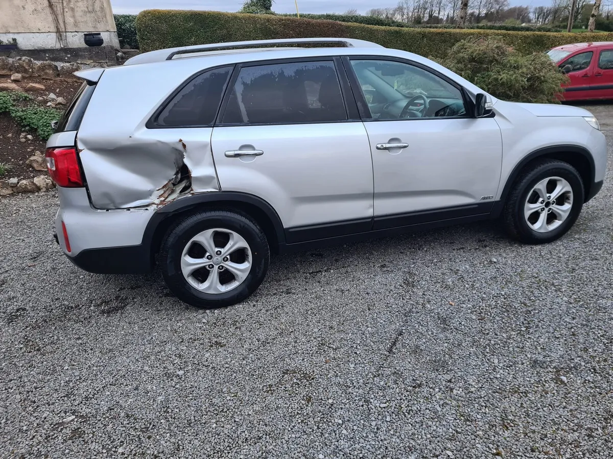 131 Kia Sorento 7 seater - Image 4