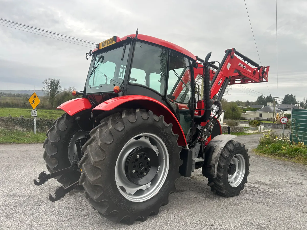 2011 Zetor Proxima 85 with Loader - Image 4