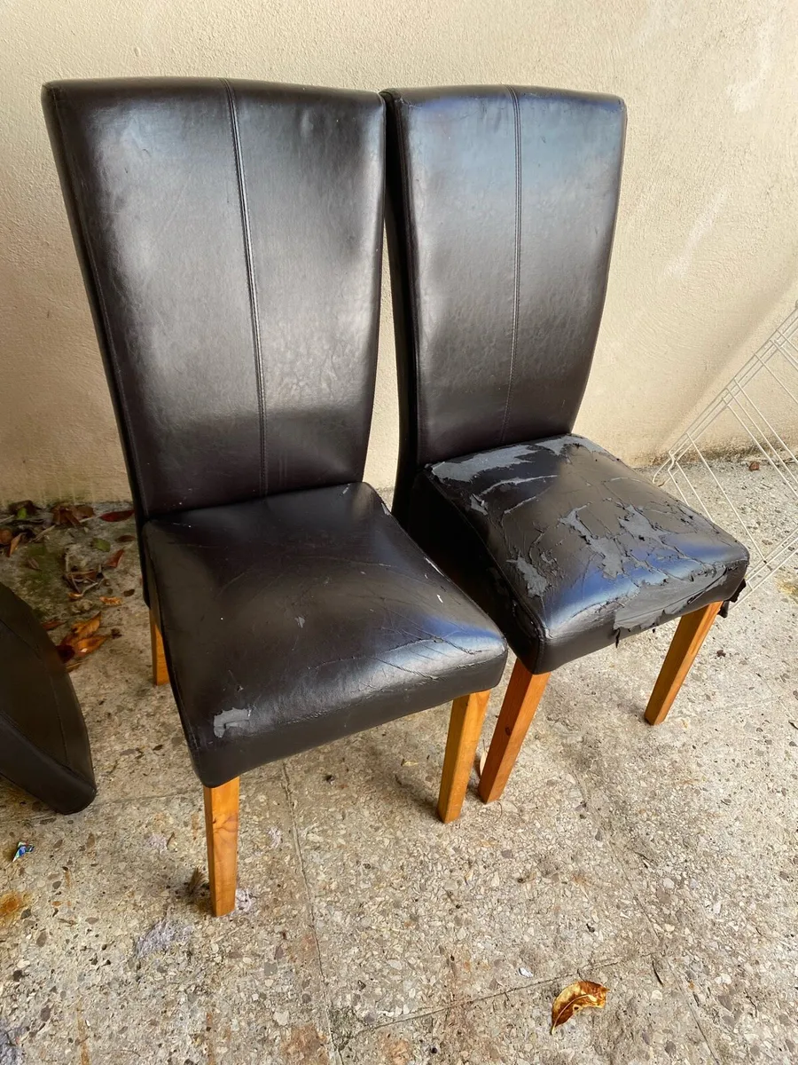 6 Kitchen/dining chairs