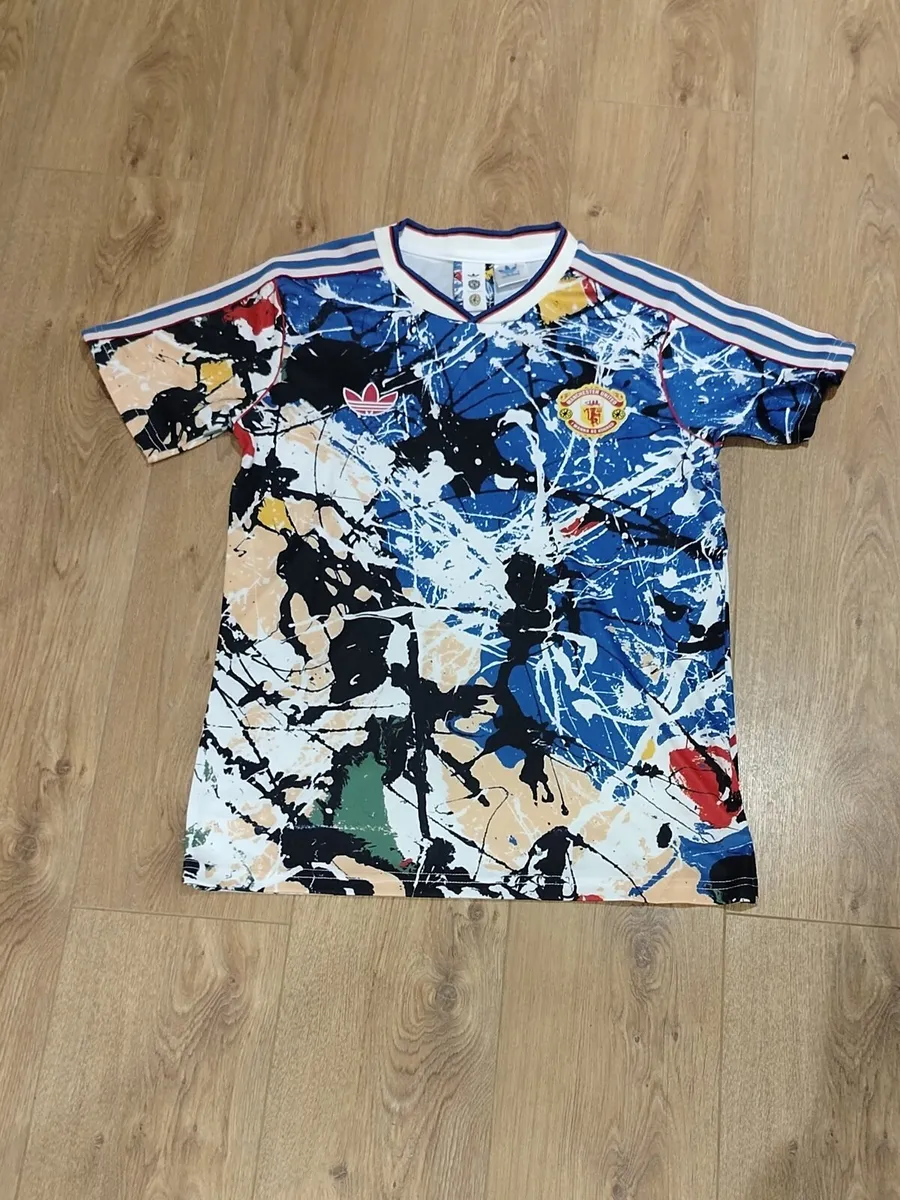 Manchester united stone roses adidas collaboration - Image 1