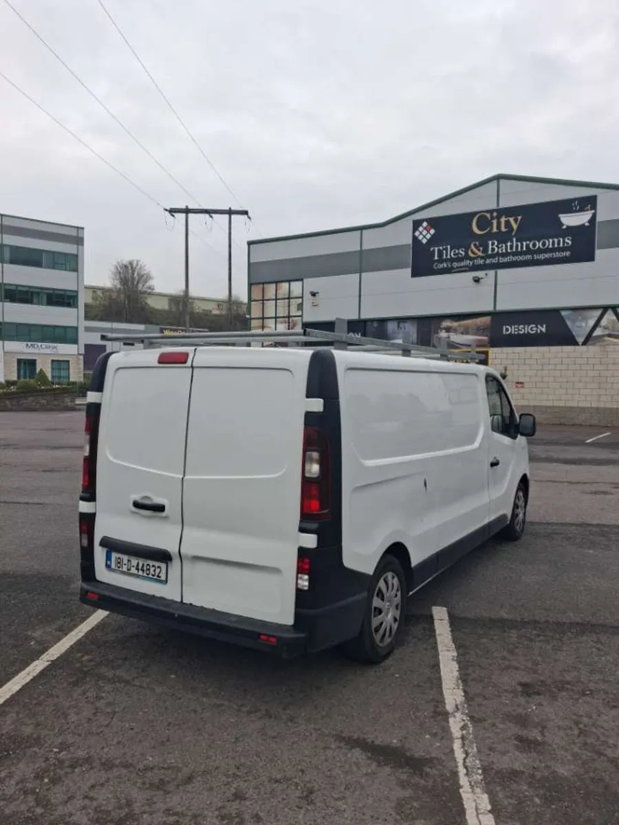 2018 renault traffic - Image 2