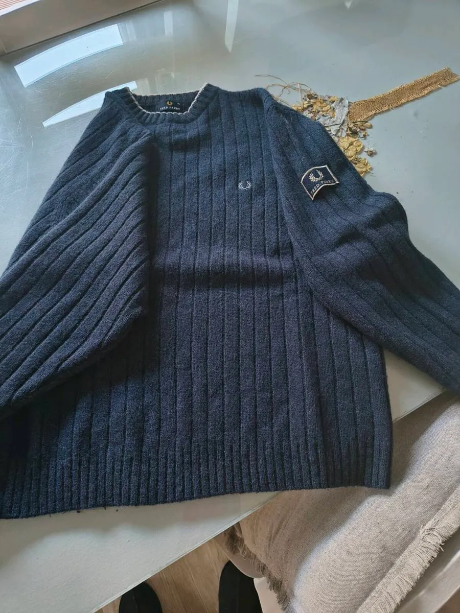 Fred Perry 100% wool jumper - Image 2