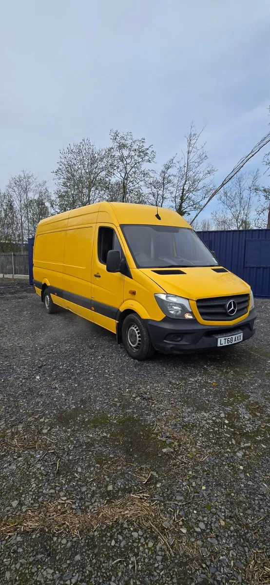 Mercedes-Benz Sprinter 2018 - Image 2