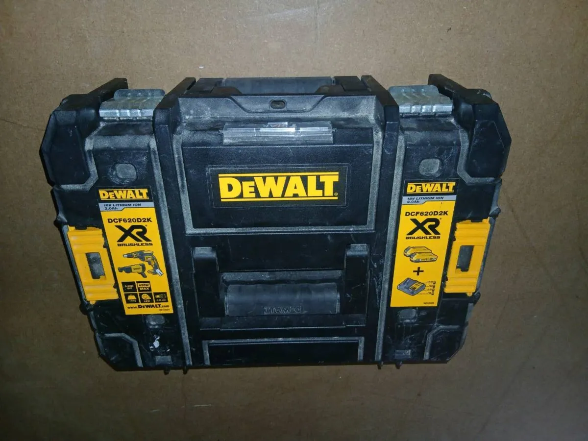 DCF620 Dewalt cordless drywall screwgun - Image 4