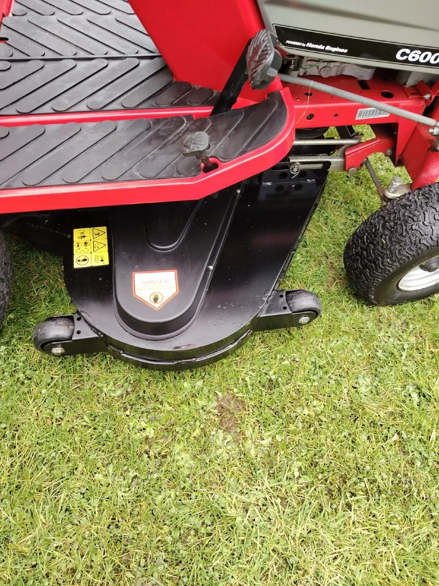 Countax ride on lawnmower - Image 3