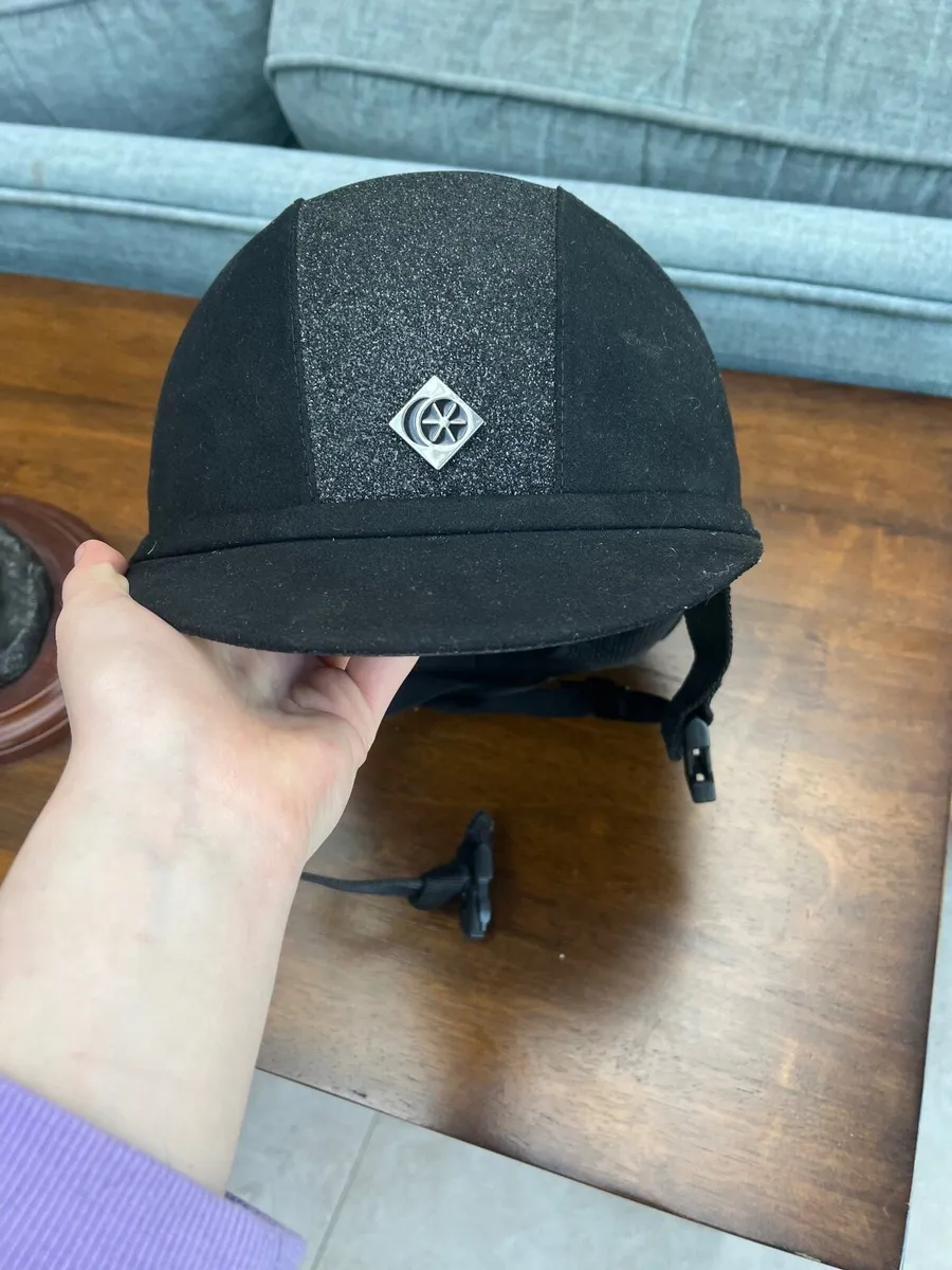 ⭐️Equestrian helmet ⭐️ - Image 4