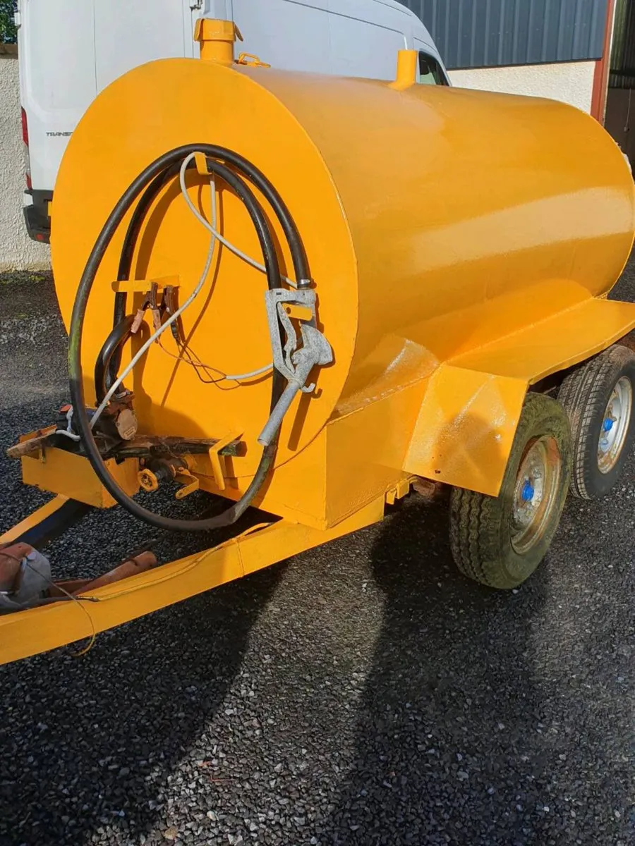 Fuel Bowser - Image 1