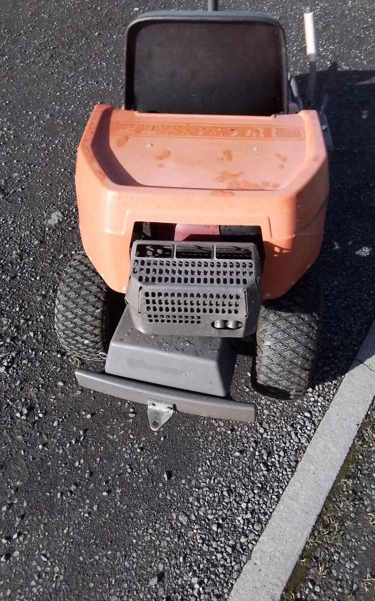 Ride on mower - Image 3