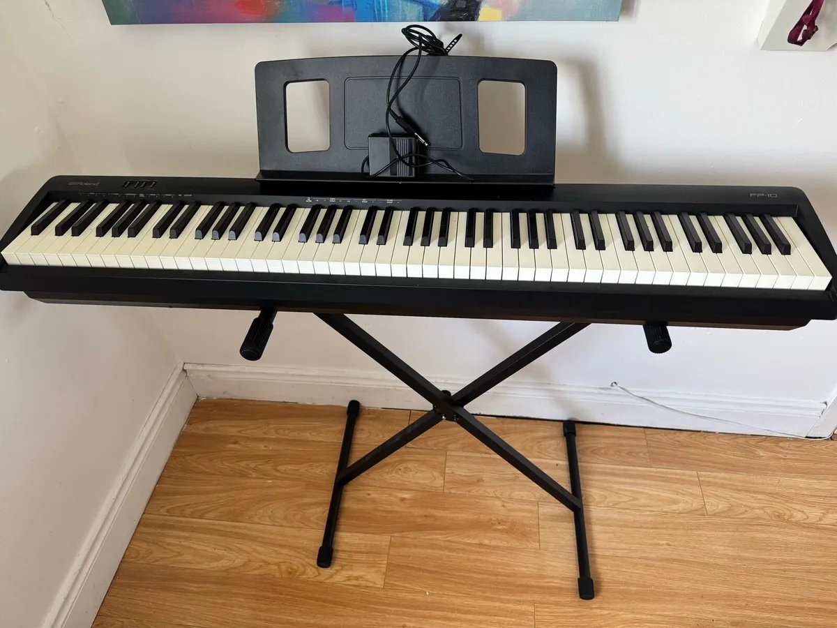 Roland FP-10 Keyboard Piano - Image 2