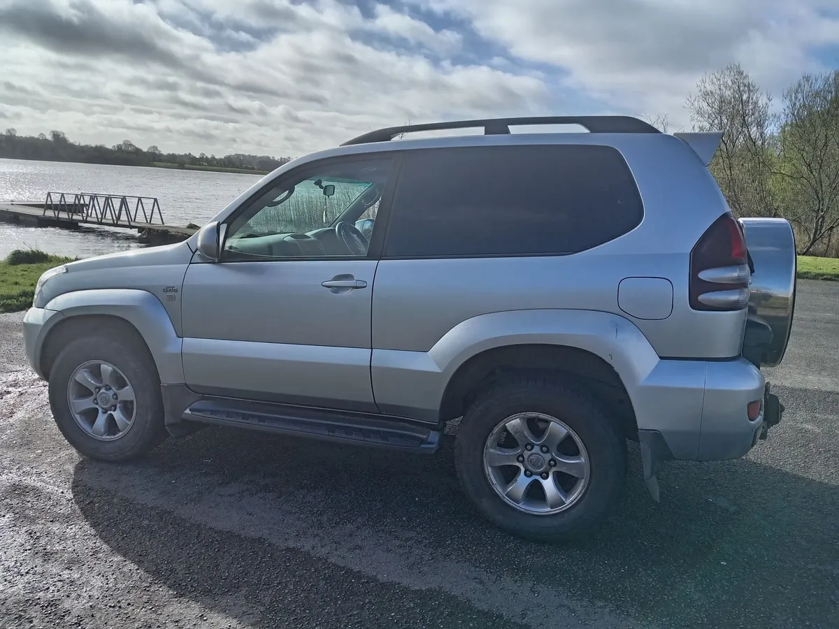 2008 Toyota Land Cruiser - Image 1