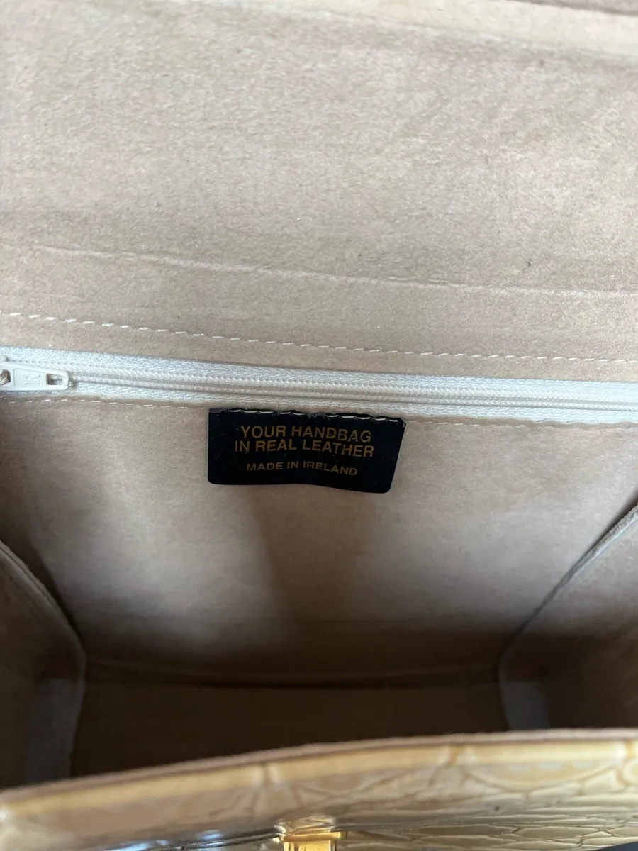 Ladies handbag - Image 4