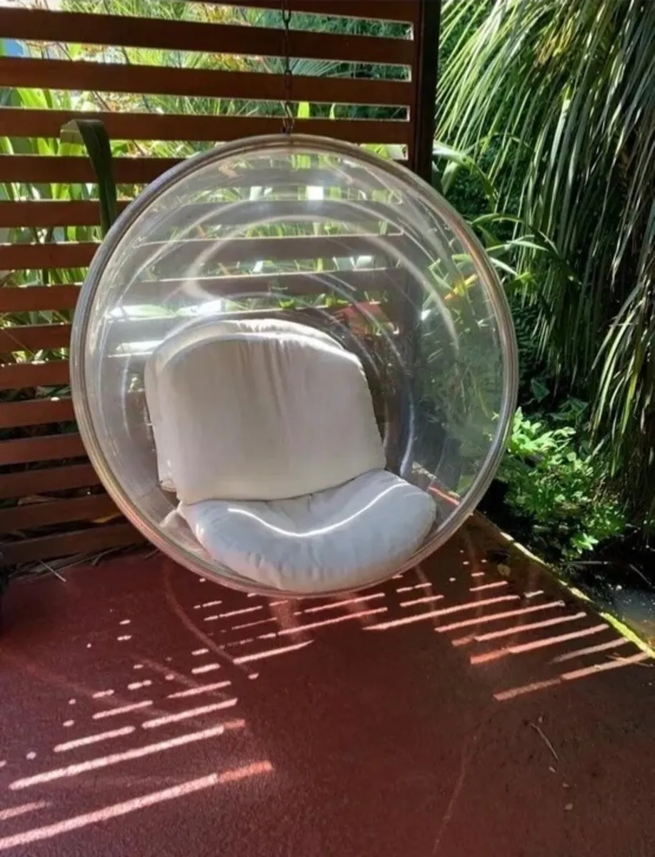 Stunning Designer Garden  and Bubble chair - Image 3