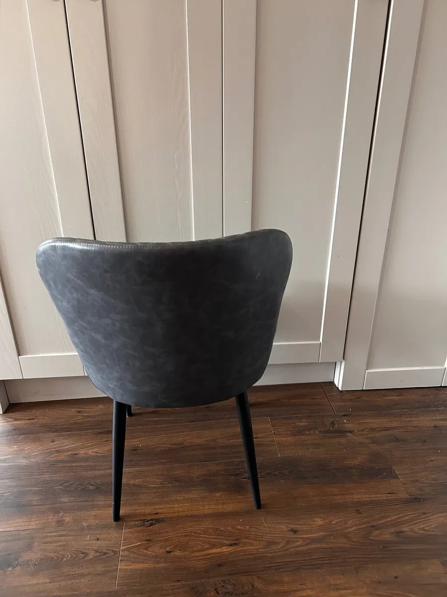 Dining chair - Image 1