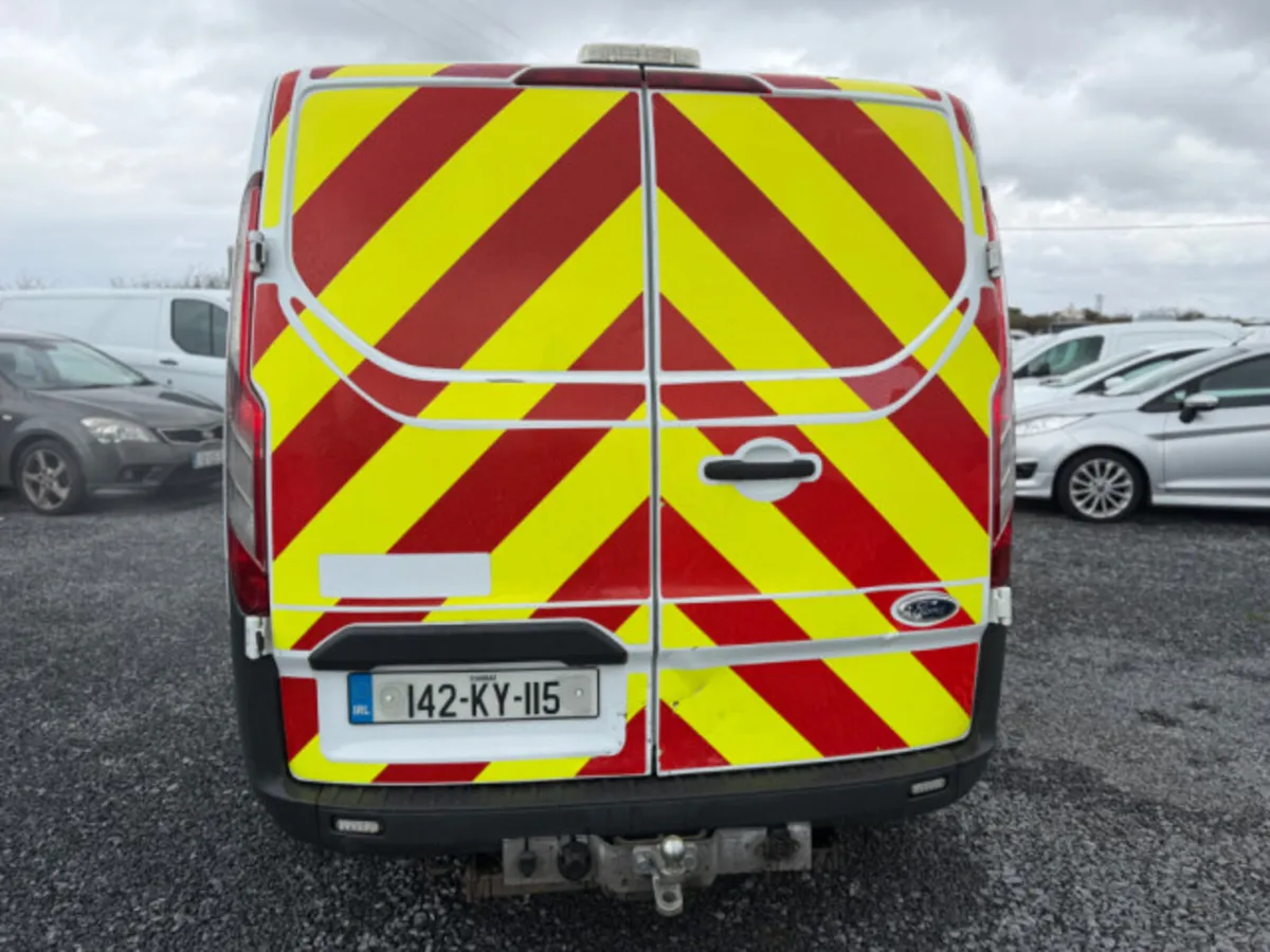 Ford Transit Custom 100PS 290L L3 LOW Roof 4DR - Image 4
