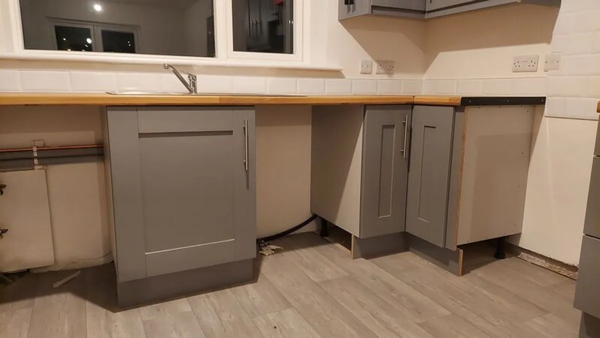 Kitchen cabinets - Image 4