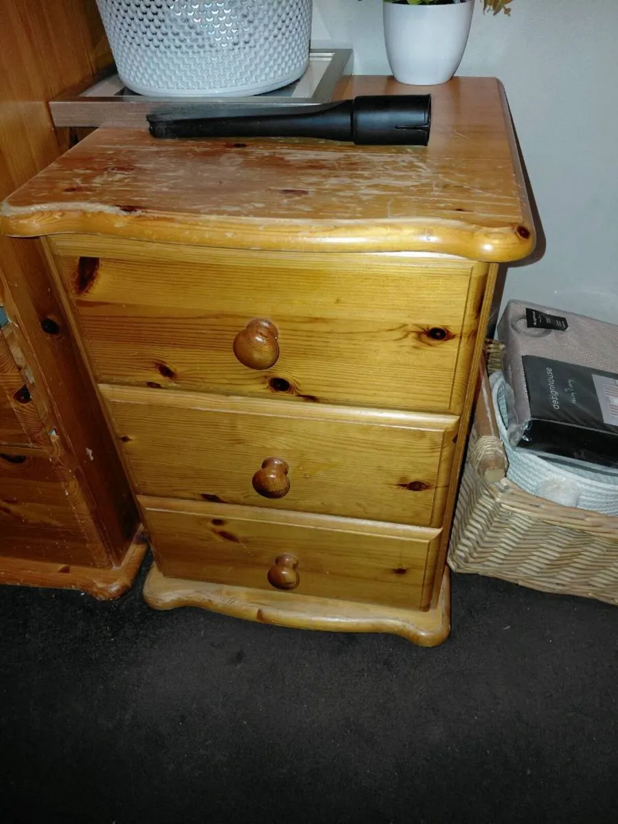 Drawers + lockers - Image 1