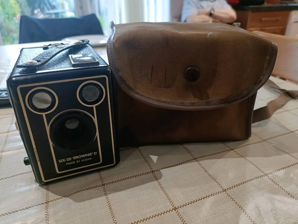 Vintage camera - Image 1