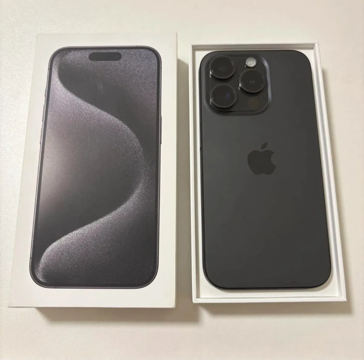 Iphone 15 Pro unlocked - Image 1