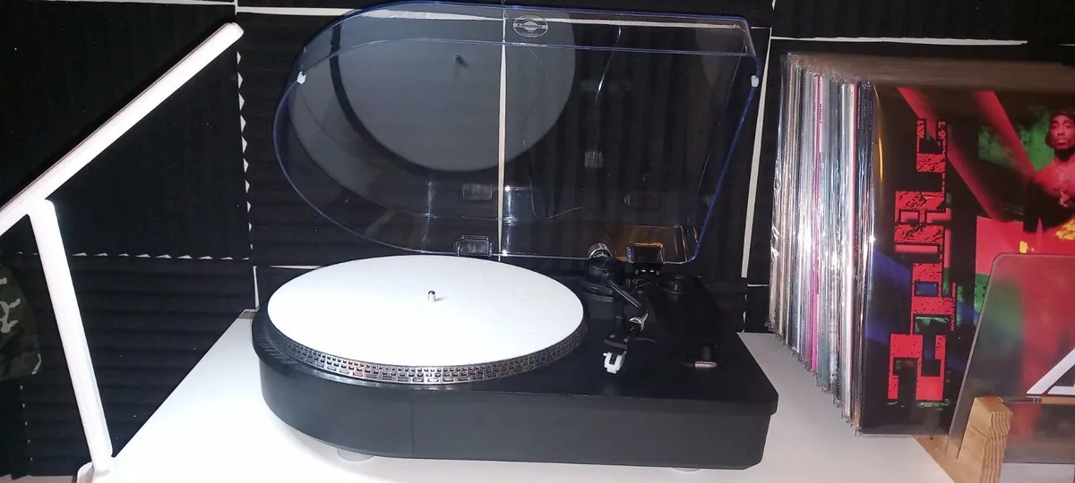 Brand New Steepletone Camden XP Turntable - Image 3