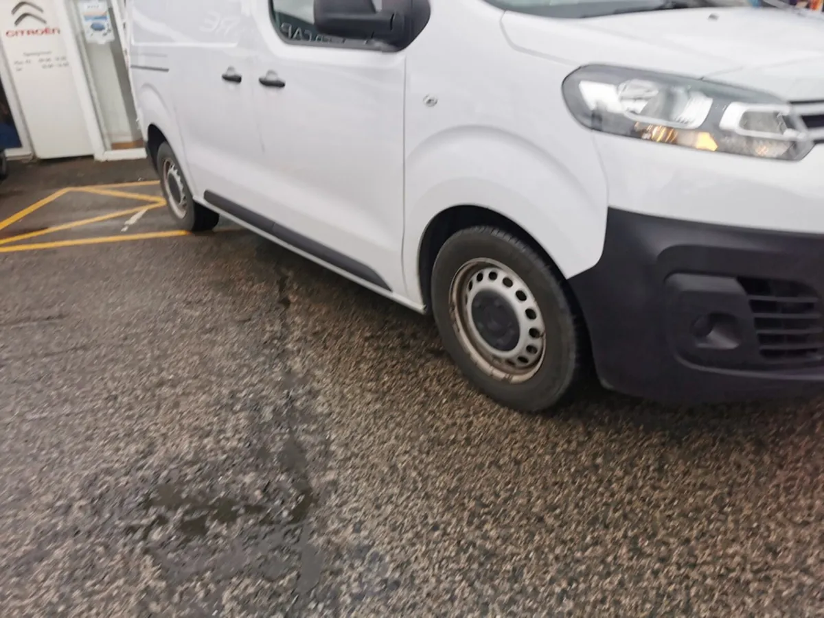 Citroen Dispatch LX BLUEHDI 1.5LTR 100 MWB 1000 - Image 2