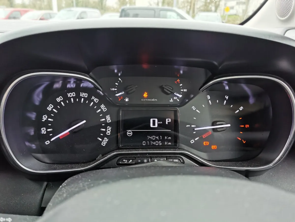 Citroen Dispatch LX BLUEHDI 1.5LTR 100 MWB 1000 - Image 3