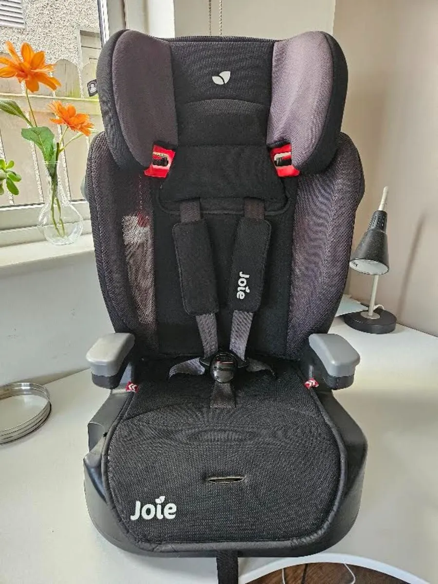 Car seat for kids - Image 1