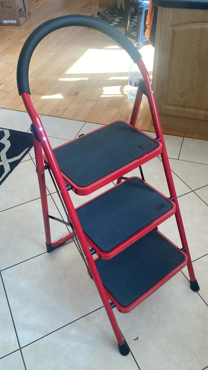 Foldable Ladder / Ladder - Image 1