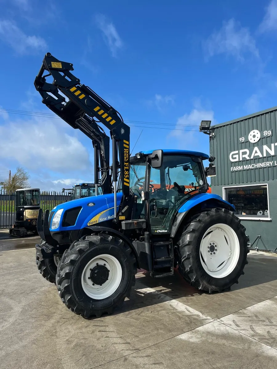 New Holland T6010 - Image 1