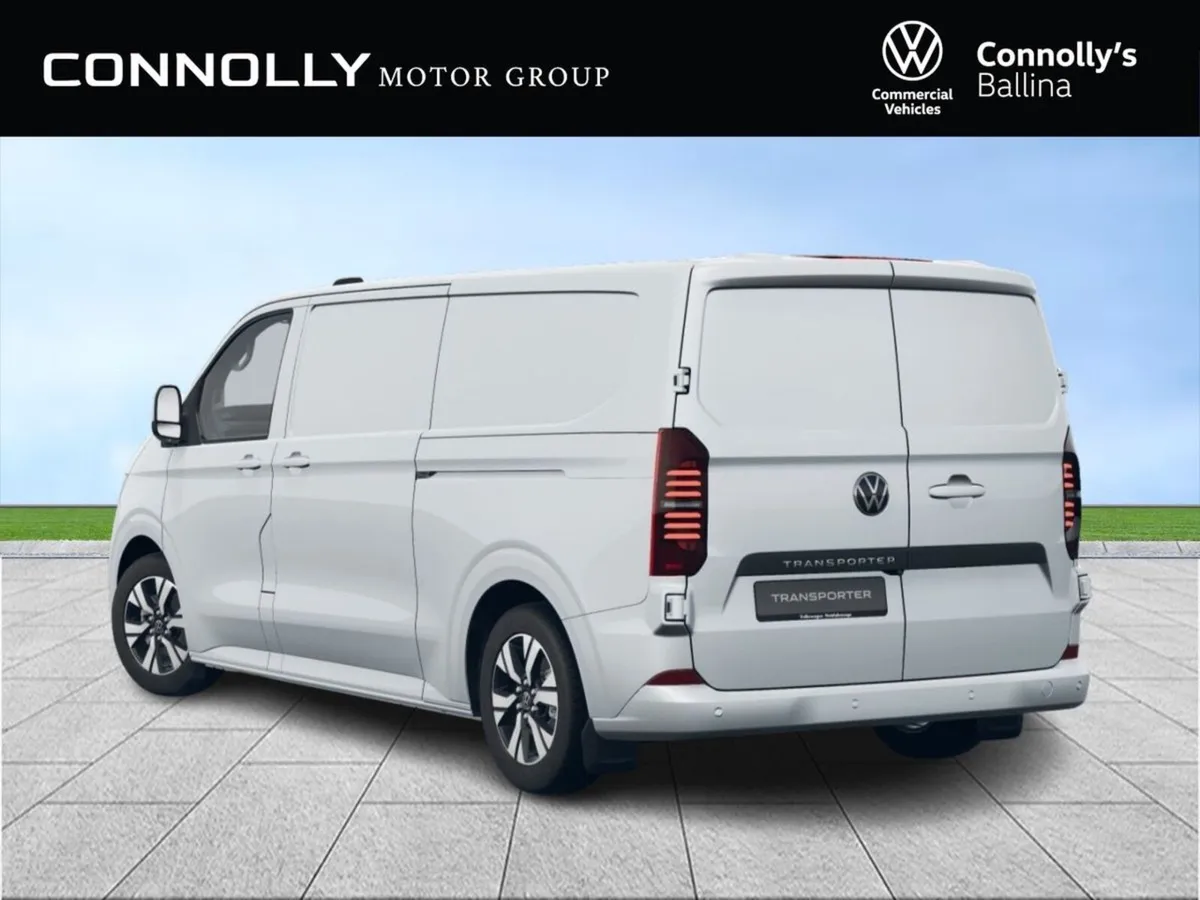 Volkswagen Transporter Highline LWB 30 2.0TDi 150b - Image 3