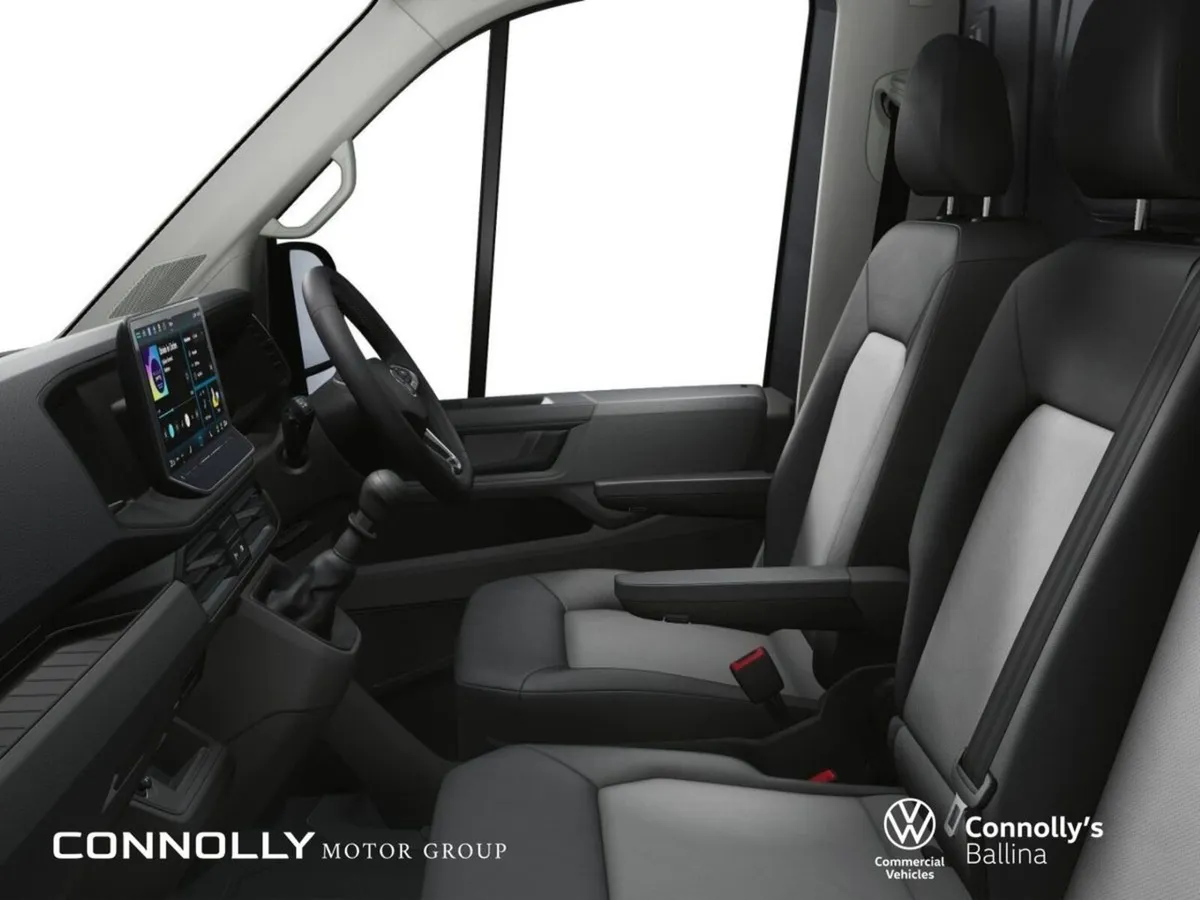 Volkswagen Crafter Highline 30 MWB 2.0TDi 140bhp M - Image 4