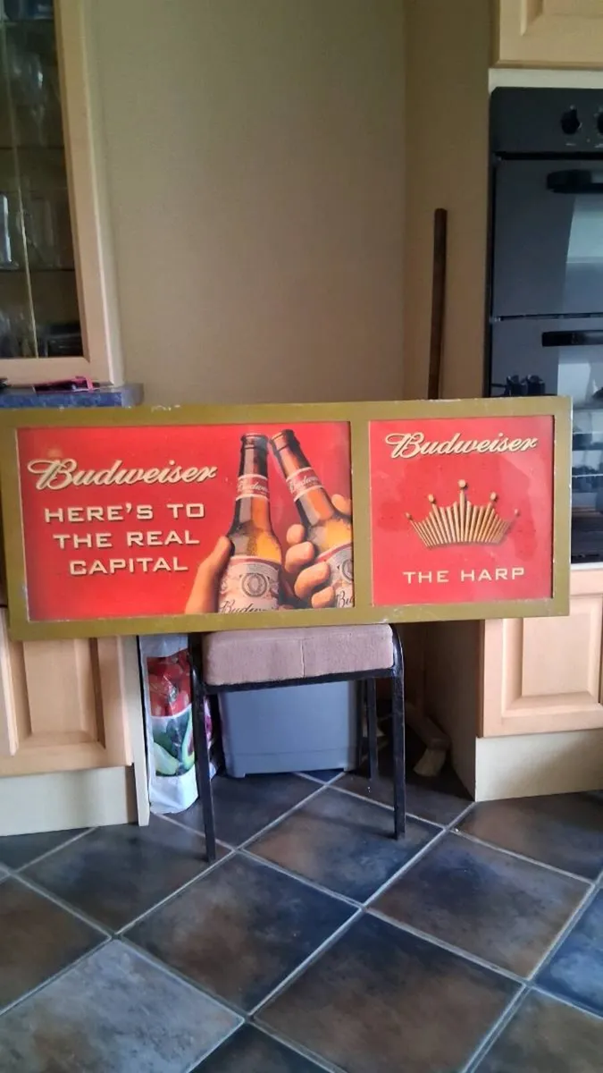Budweiser light up sign - Image 2