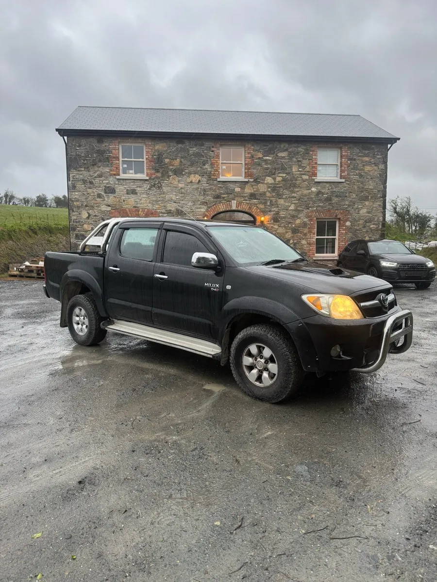 2009 Toyota Hilux *Need Chassis* - Image 4