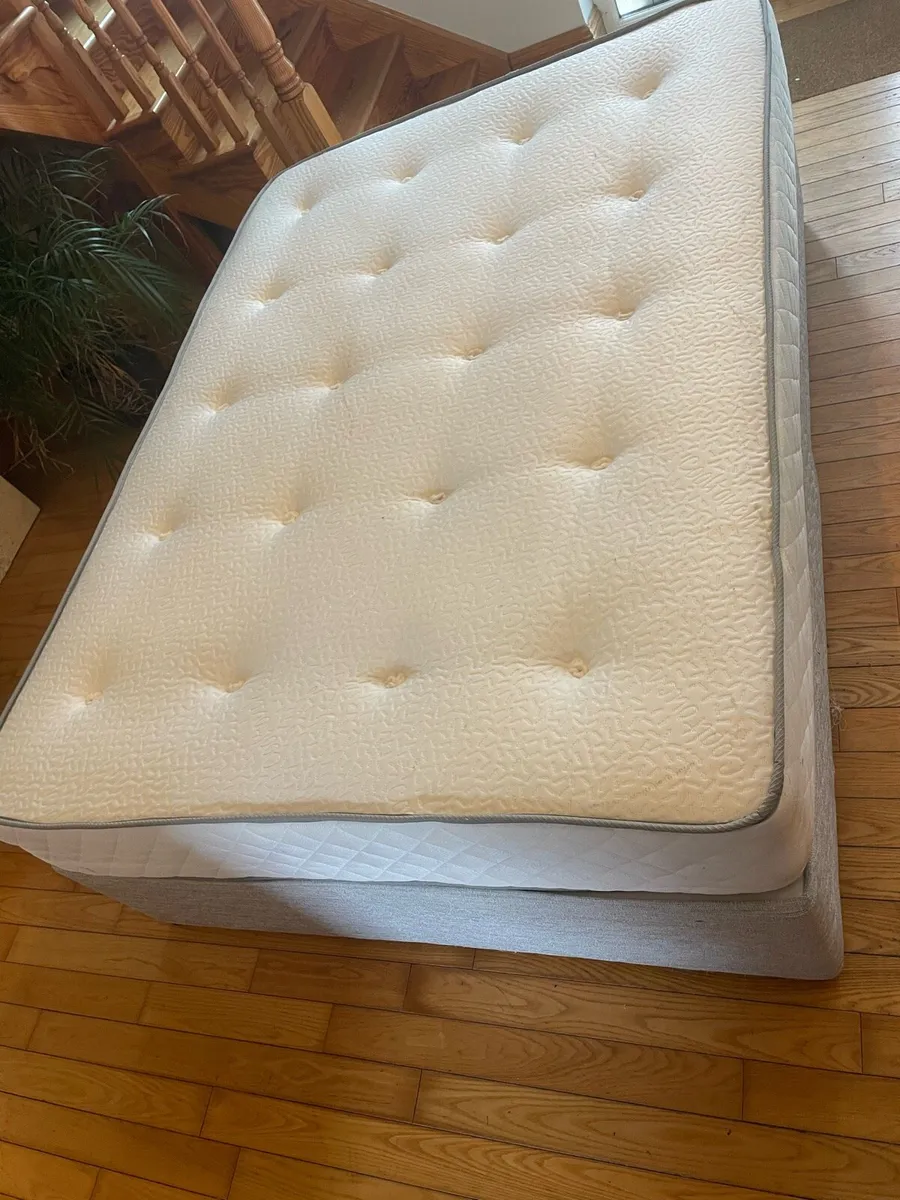 Double Bed with headboard - Image 4