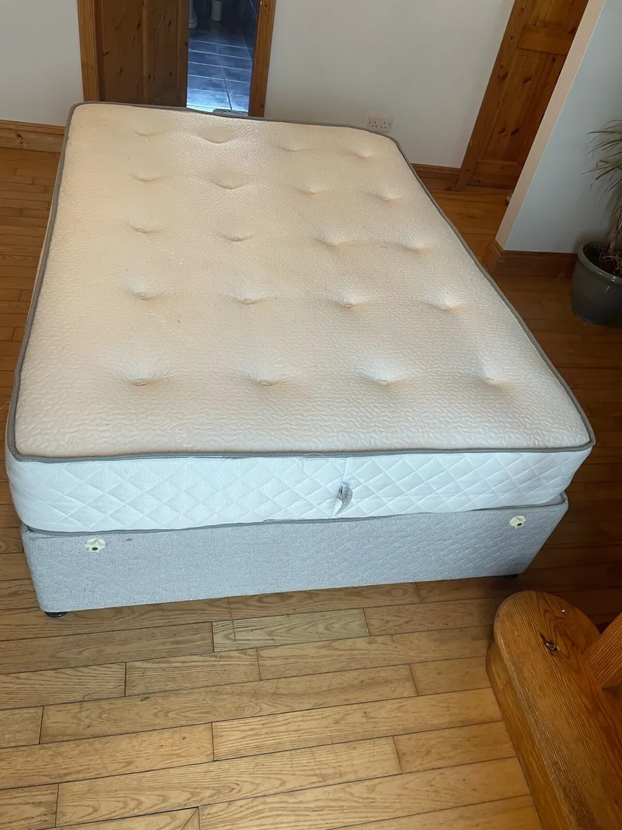 Double Bed with headboard - Image 3