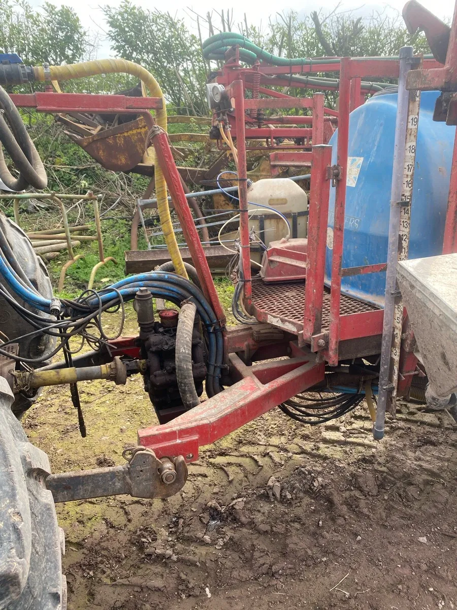 Cheap Trailed sprayer - Image 4