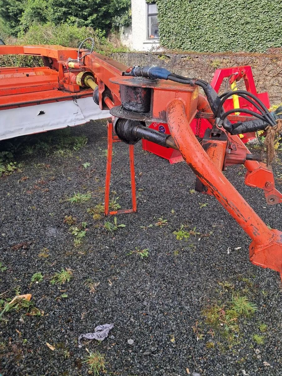 Kuhn FC300 Mower - Image 2