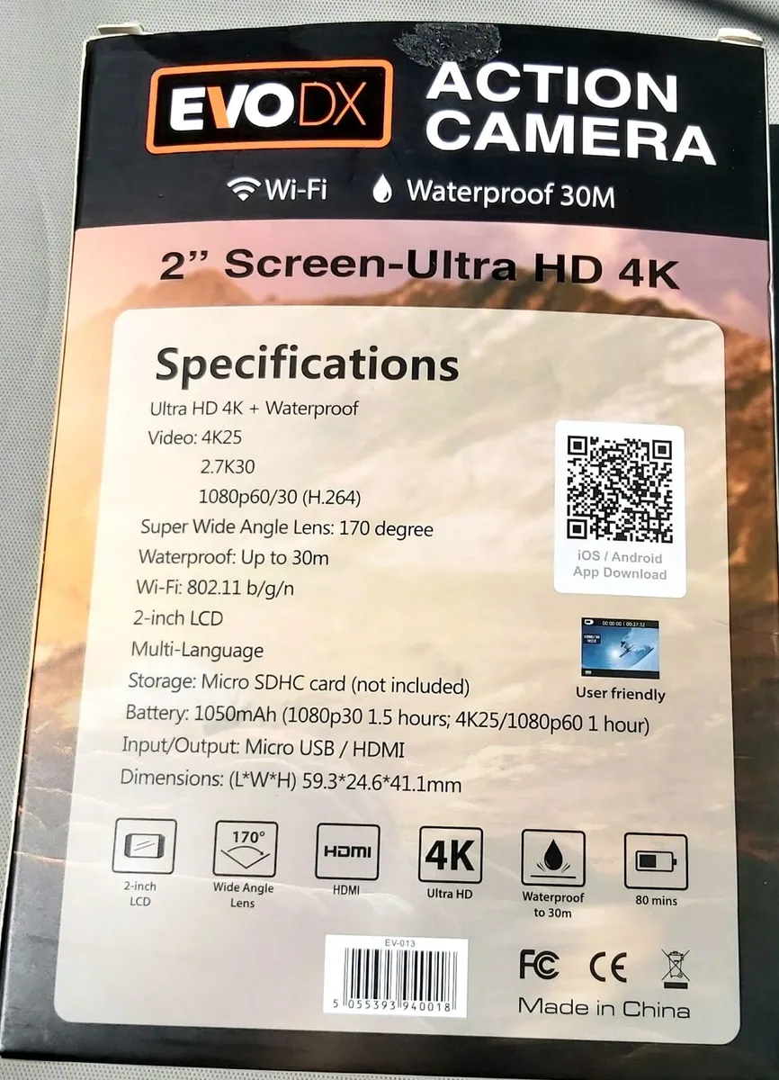 Action camera and accessories - Image 2