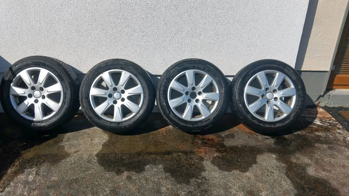 Alloy wheels 16 inch off Volkswagen Passat - Image 1