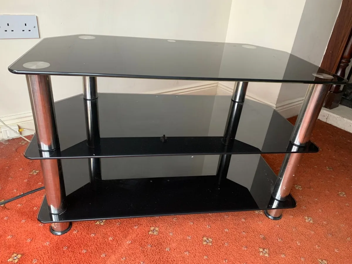 Flatscreen tv table - Image 2