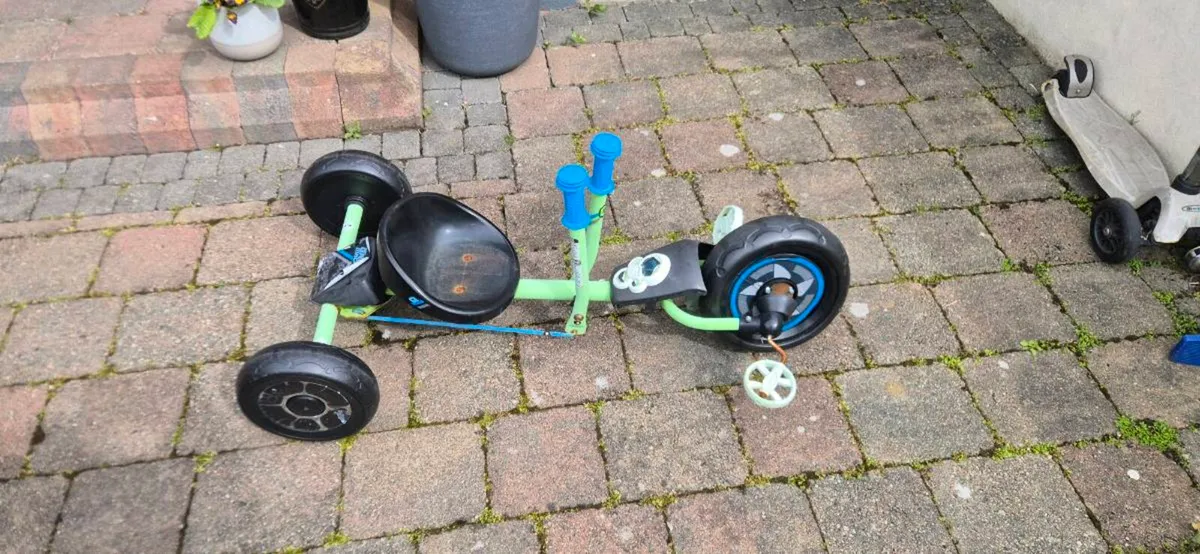 Children's bikes etc FREE TO TAKE AWAY - Image 4