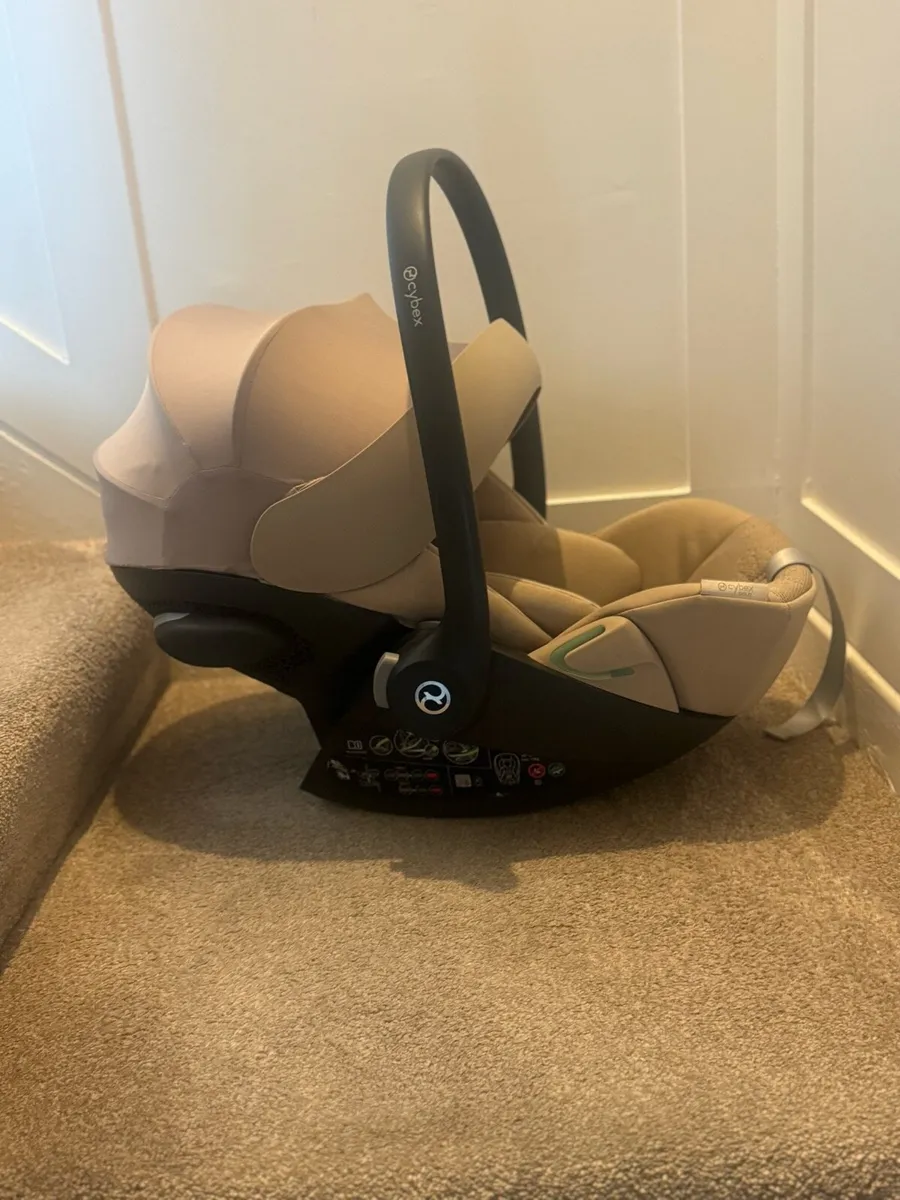 Cybex car seat - Image 1