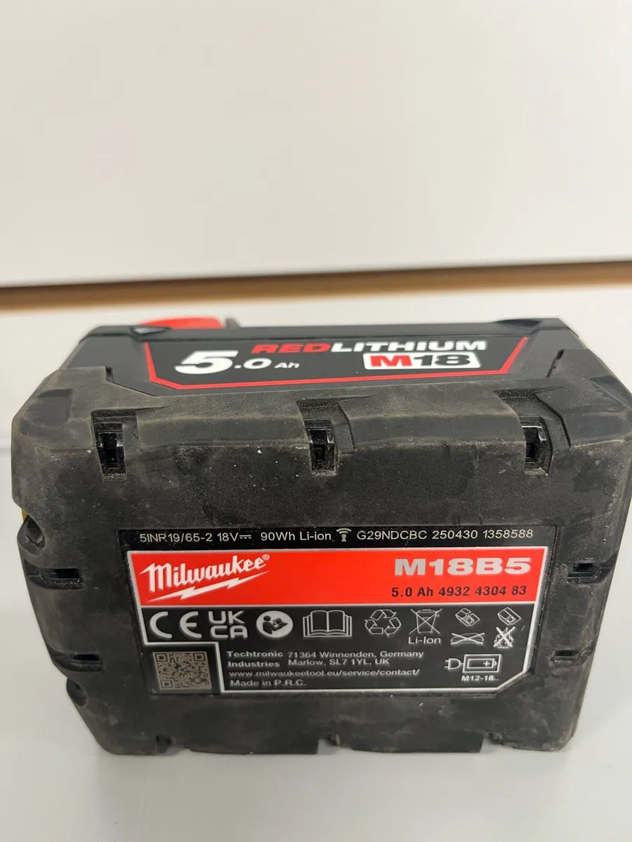 Milwaukee M18 5AH Battery - Image 2