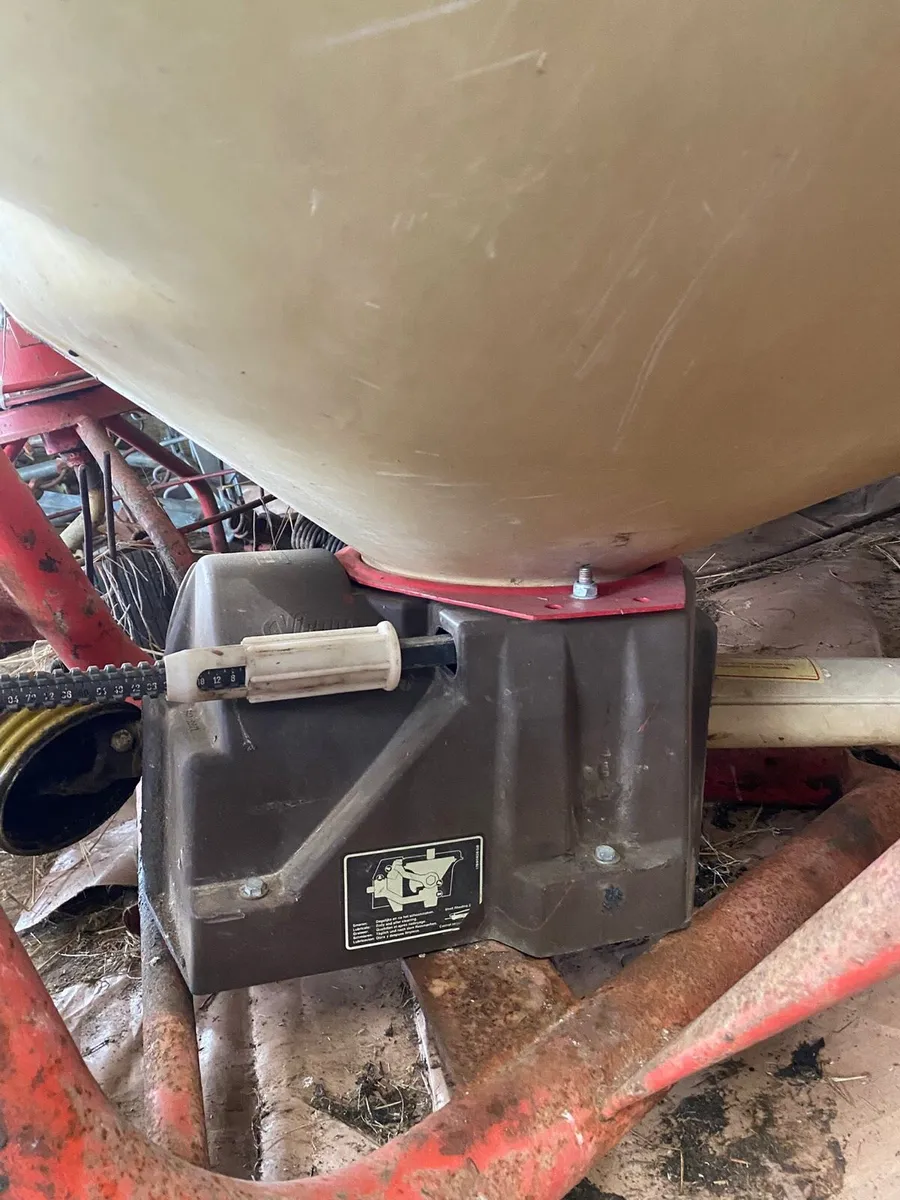 Vicon spreader - Image 3